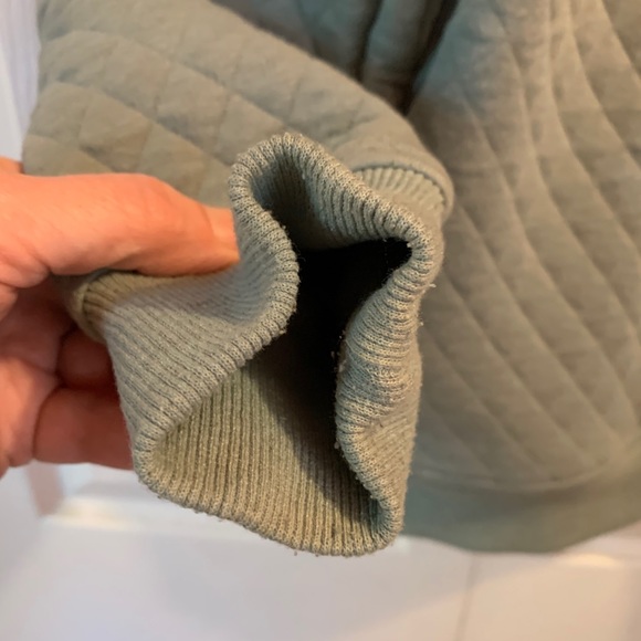 Properly Tied Quilted Pullover - Picture 3 of 9